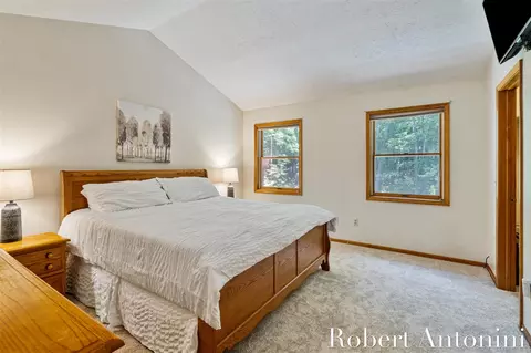 1016 Maple Hl, Ada, MI 49301 photo 26