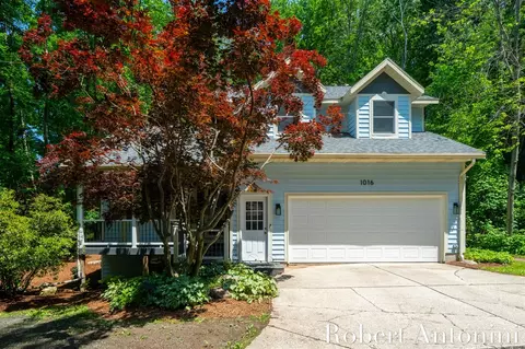 1016 Maple Hl, Ada, MI 49301 photo 41