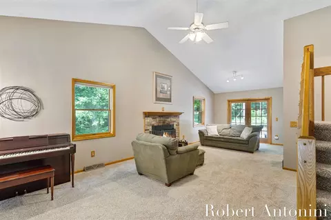 1016 Maple Hl, Ada, MI 49301 photo 14