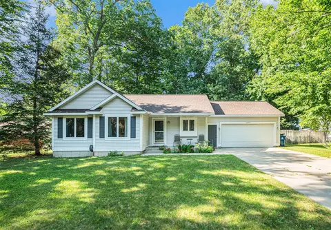 15303 Arborwood, Grand Haven, MI 49417