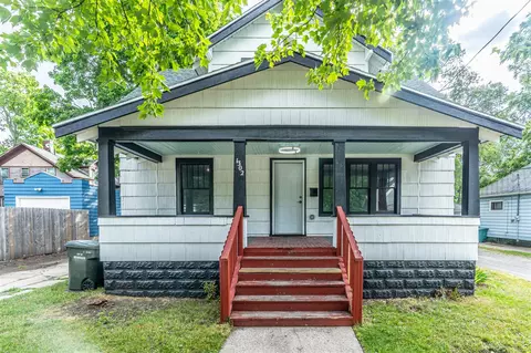 1302 6th, Muskegon, MI 49441