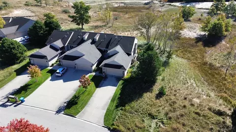 1670 E Harbour Towne, Muskegon, MI 49441