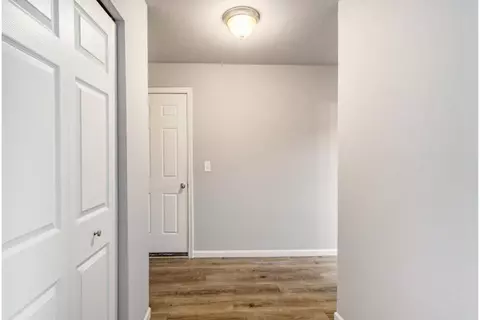 926 Forest, Marshall, MI 49068 photo 5