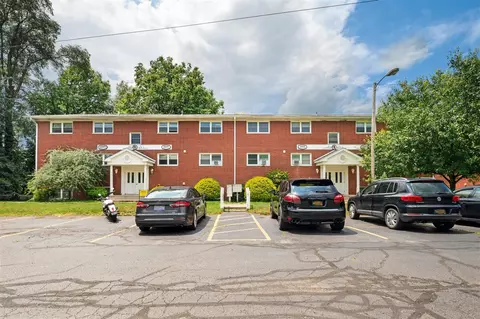 2002 N Us Hwy 31 #8, Niles, MI 49120