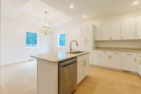 Kitchen - 323 E Arlington, Bangor, MI 49013 photo 2 of 3