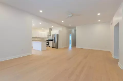 Living - 323 E Arlington, Bangor, MI 49013 photo 3 of 3
