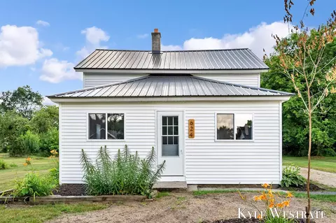 624 Orton, Howard City, MI 49329