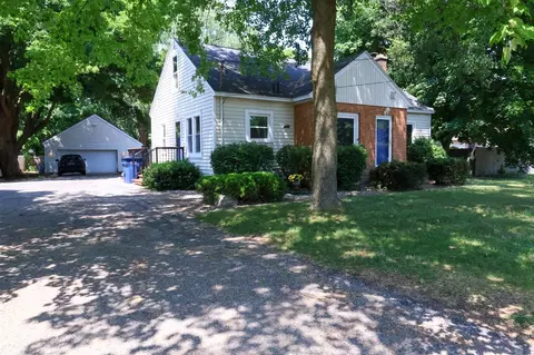 34 Porter, Norton Shores, MI 49441