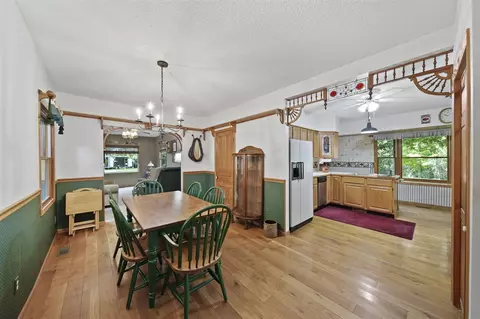 Dining - 5933 Mccain, Jackson, MI 49201 photo 1 of 2