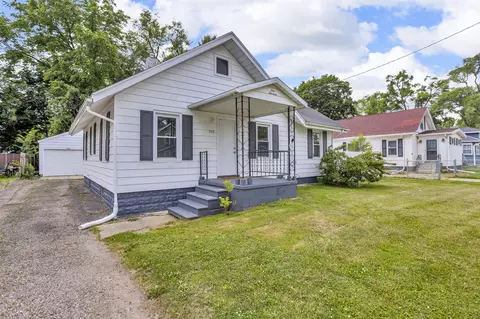 Exterior - 513 E Bird, Jackson, MI 49203 photo 7 of 9
