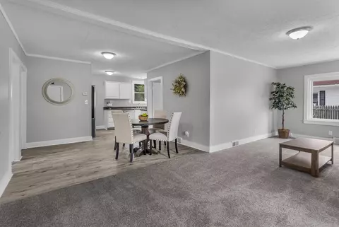 Living - 513 E Bird, Jackson, MI 49203 photo 2 of 3