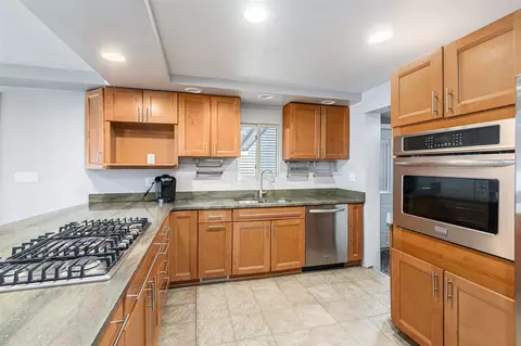 Kitchen - 4093 Donnely, Jackson, MI 49201 photo 2 of 4
