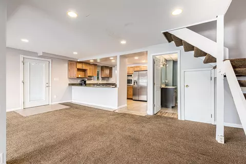 Living - 4093 Donnely, Jackson, MI 49201 photo 2 of 4