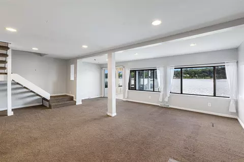 Living - 4093 Donnely, Jackson, MI 49201 photo 3 of 4