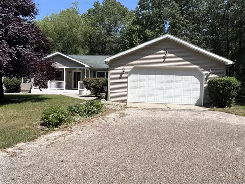 260 Treml, Free Soil, MI 49411