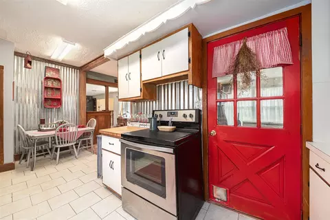 Kitchen - 307 Beech, Freeport, MI 49325 photo 3 of 4