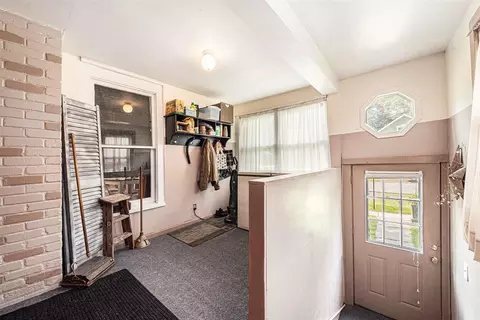 Entry Way - 307 Beech, Freeport, MI 49325 photo 1 of 2
