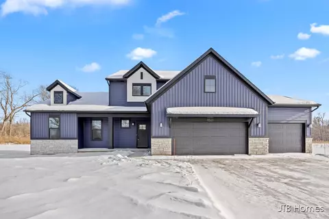 9520 Alaska, Alto, MI 49302