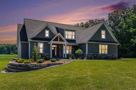 1890 N 3rd, Kalamazoo, MI 49009