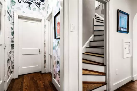 Entry Way - 2010 Devonshire, Ann Arbor, MI 48104 photo 7 of 10