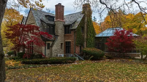 Exterior - 2010 Devonshire, Ann Arbor, MI 48104 photo 4 of 11