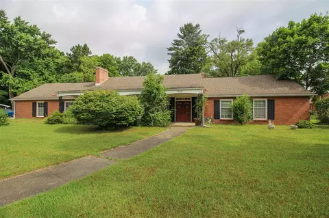 500 E Hoffman, Three Rivers, MI 49093