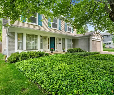 3204 Farmbrook, Ann Arbor, MI 48108