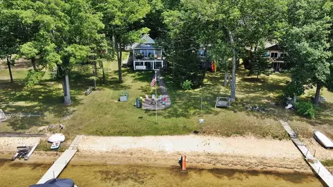 15871 Pretty Lk, Mecosta, MI 49332