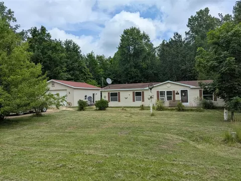 453 44th, Allegan, MI 49010