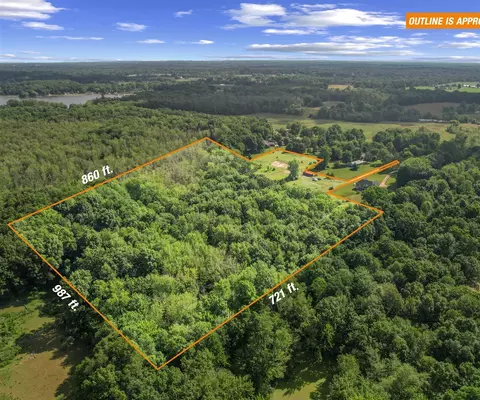 5386 Cedar Lk, Howell, MI 48843