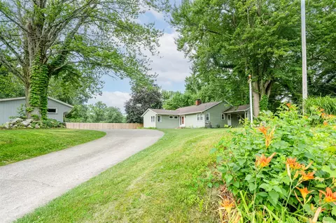 1738 W Marquette Woods, Stevensville, MI 49127