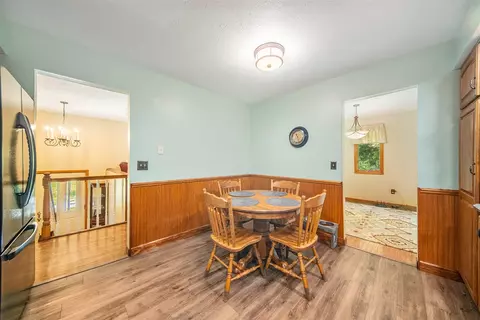 Dining - 5600 Cross, Concord, MI 49237 photo 3 of 3