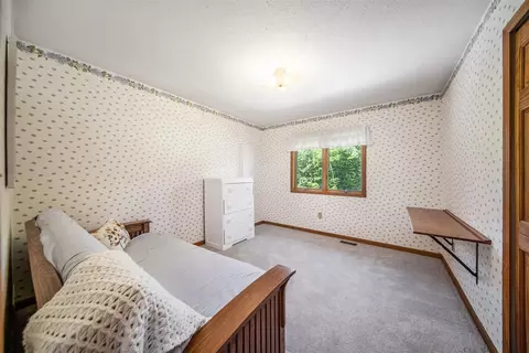 Bedroom - 5600 Cross, Concord, MI 49237 photo 6 of 7