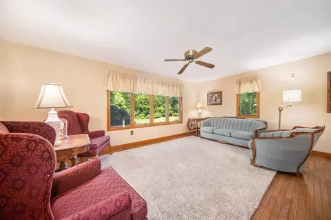 Living - 5600 Cross, Concord, MI 49237 photo 2 of 4