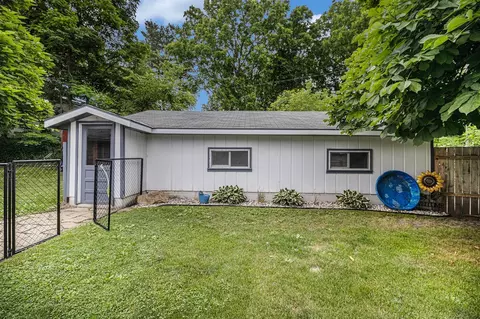 Exterior - 407 W W Pne, Big Rapids, MI 49307 photo 9 of 11