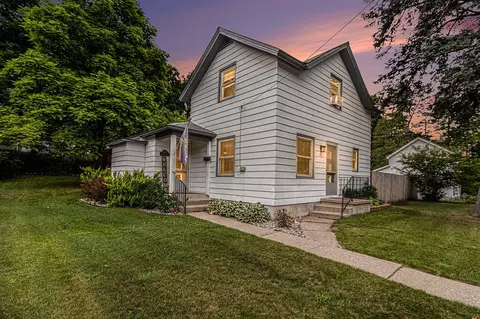 407 W W Pne, Big Rapids, MI 49307