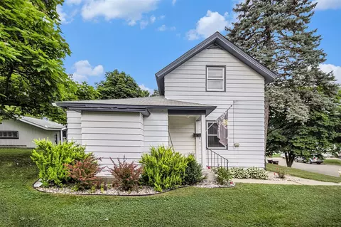 Exterior - 407 W W Pne, Big Rapids, MI 49307 photo 6 of 11