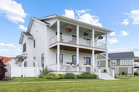 273 Waters Edge, Saint Joseph, MI 49085