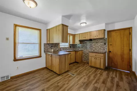 11245 Maxwell, Warren, MI 48089 photo 3