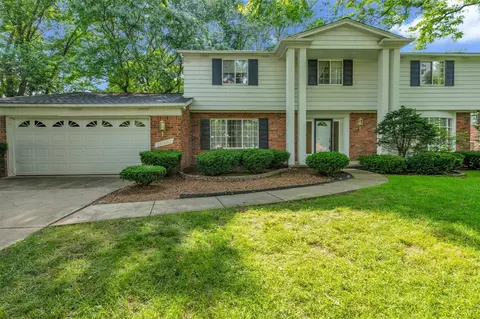 29947 Fernhill, Farmington, MI 48331