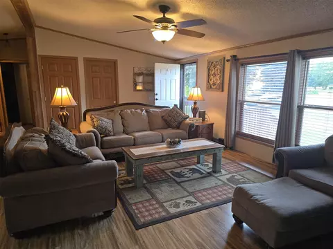Living - 274 Pioneer, Mendon, MI 49072 photo 2 of 2