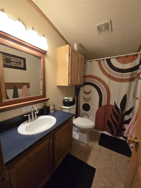 Bath - 274 Pioneer, Mendon, MI 49072 photo 1 of 3