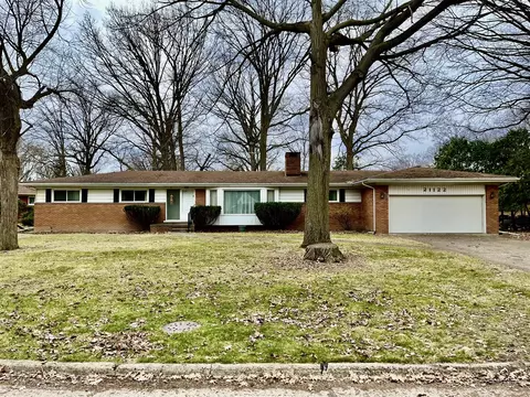 21122 Shurley, Grosse Ile, MI 48138