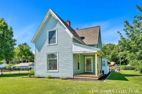 5060 Dowling, Montague, MI 49437