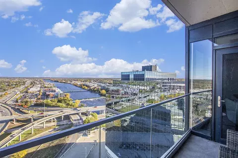 335 Bridge #2205, Grand Rapids, MI 49504