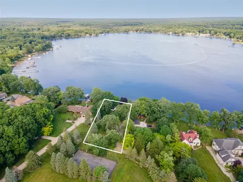 11971 Yankee, Pinckney, MI 48169