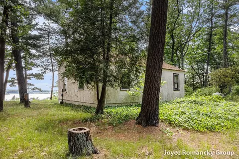 Exterior - 5752 E 52nd, Newaygo, MI 49337 photo 6 of 9
