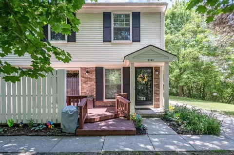 7749 Lake Rdg #27, Waterford, MI 48327