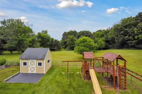 Exterior - 7118 Browns Lk, Jackson, MI 49201 photo 16 of 16