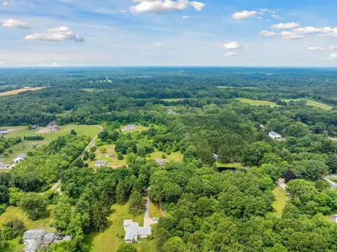View/Area - 7118 Browns Lk, Jackson, MI 49201 photo 2 of 10